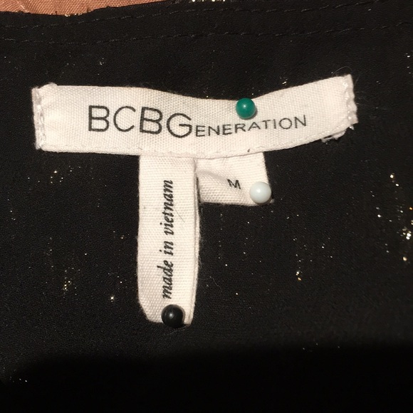 BCBG three lairs blouse - Picture 5 of 8